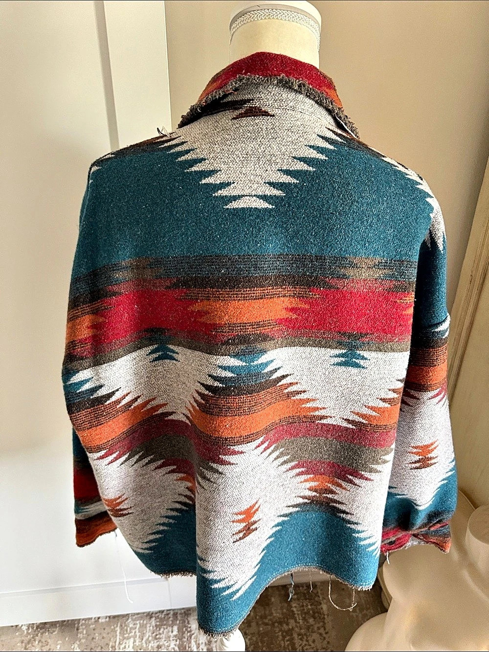 Southwestern Pattern Jacket - Picture 2 of 2